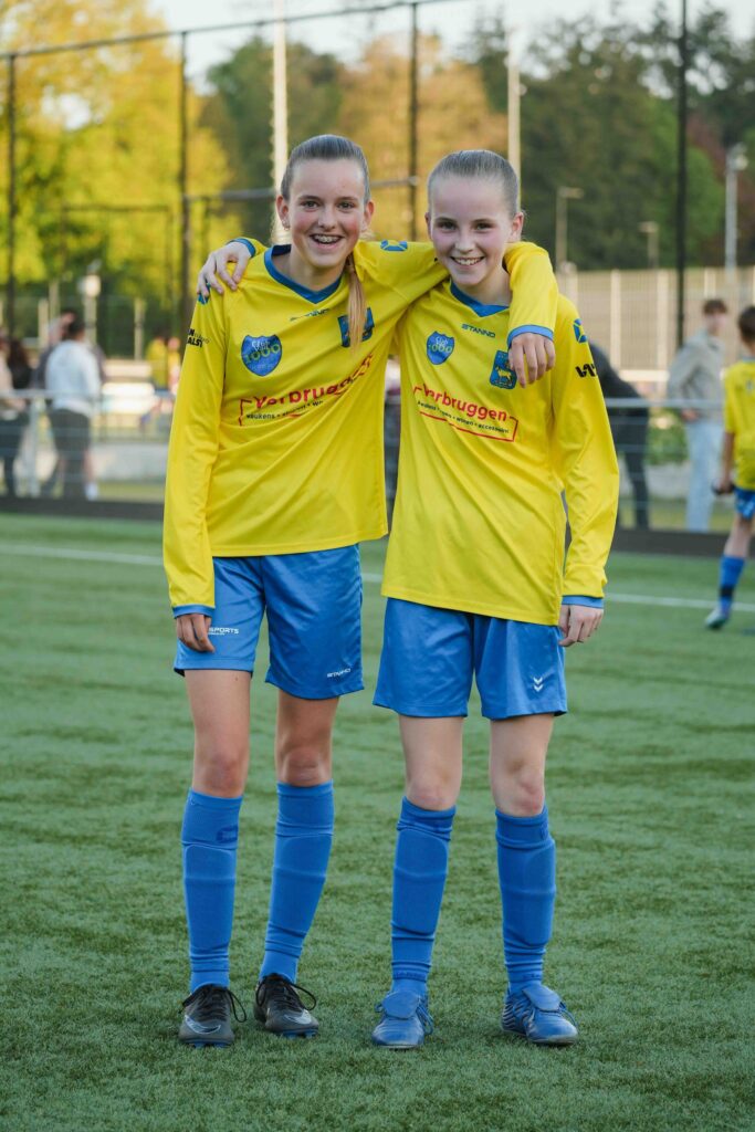 sportfotografie voetbal meiden